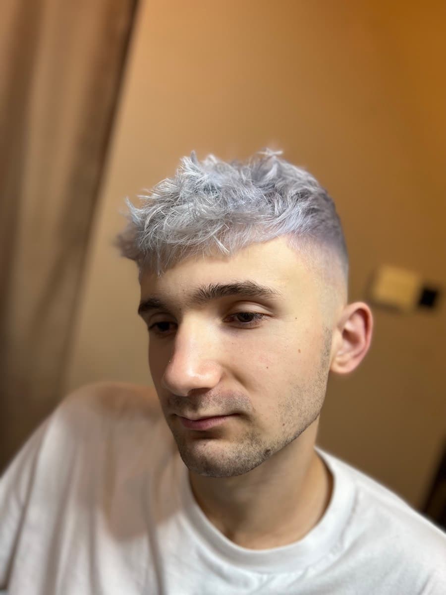 Svetlý strih s prechodom